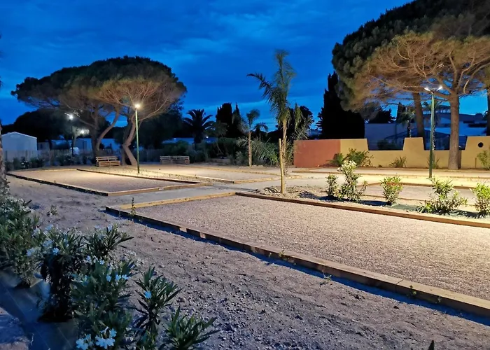 مكان تخييم Mobile For كانيه